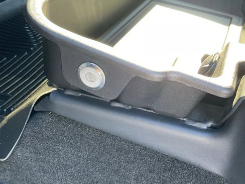 Used 2016 Ford F250 Lariat image 56