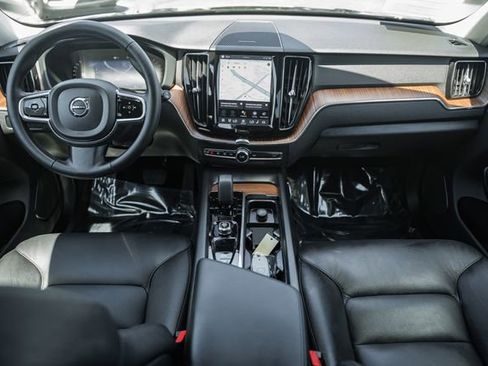 Used 2024 Volvo XC60 B5 Plus w/ Protection Package Premier AWD/4WD image 21