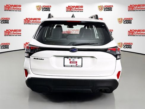 Certified 2025 Subaru Forester Base image 14
