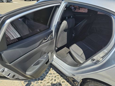 Used 2021 Honda Civic Sport image 17