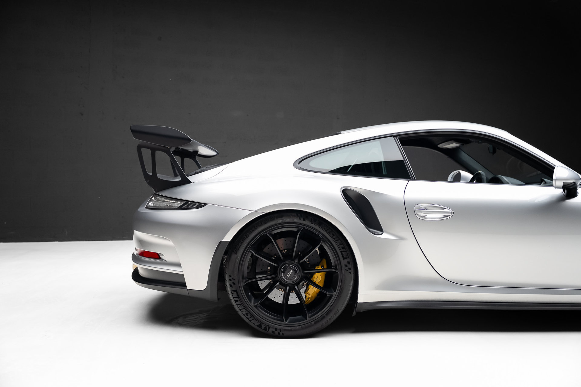 Used 2016 Porsche 911 GT3 RS RWD image 36