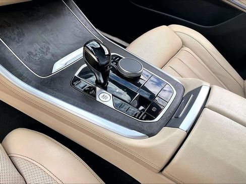Used 2021 BMW X5 M50i image 19