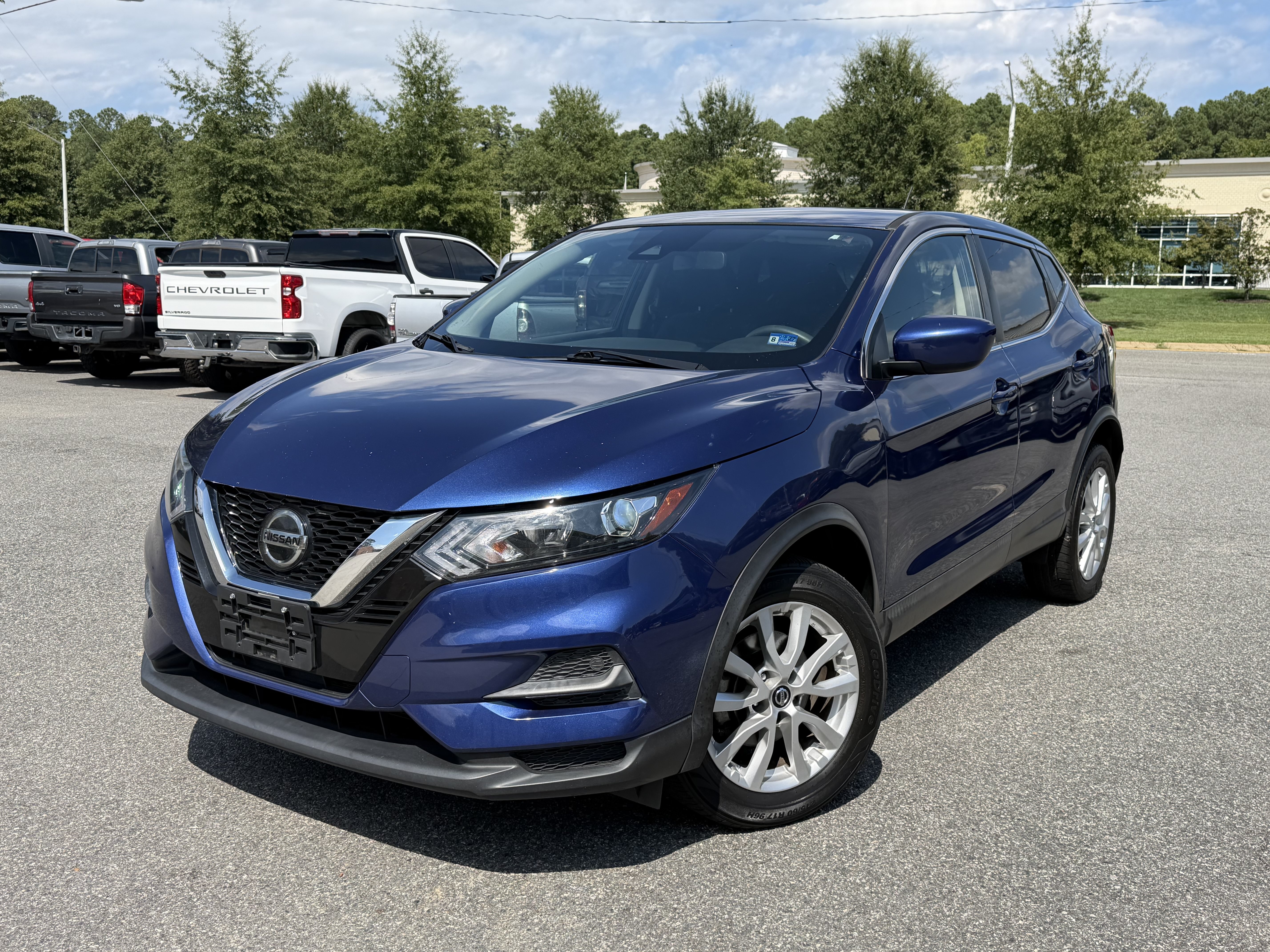 Used 2021 Nissan Rogue Sport S FWD image 9