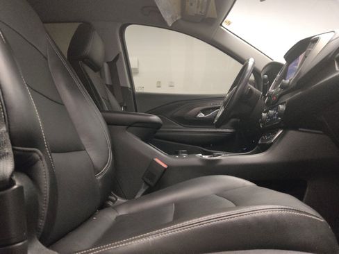 Used 2022 GMC Terrain SLT w/ Infotainment Package II AWD/4WD image 21