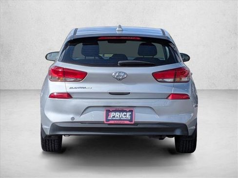 Used 2020 Hyundai Elantra GT image 7