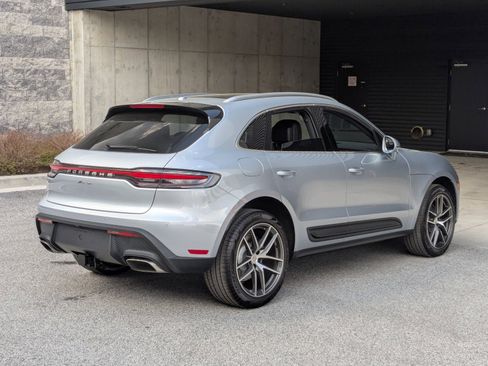 New 2026 Porsche Macan AWD/4WD image 9