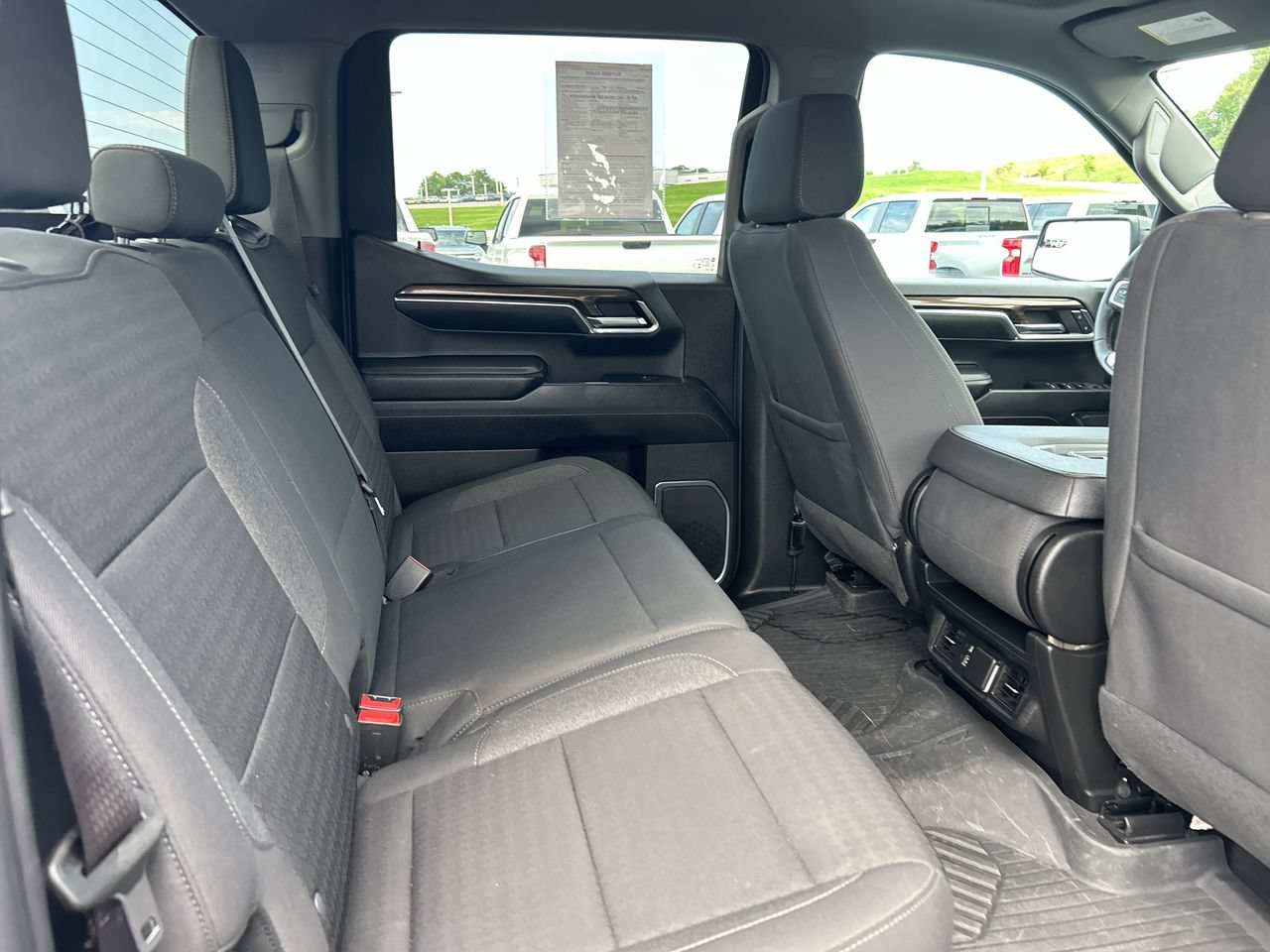 Used 2024 Chevrolet Silverado 1500 LT Trail Boss AWD/4WD image 19