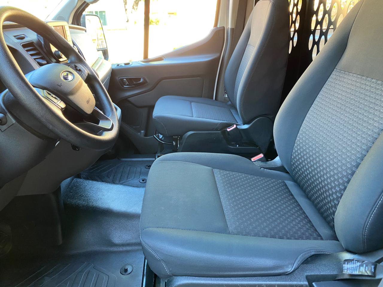 Used 2025 Ford Transit 250 Low Roof w/ Exterior Upgrade Package RWD image 26