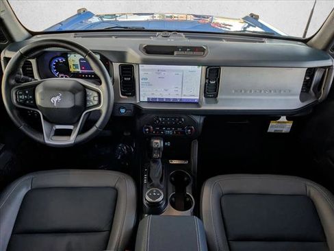 Used 2024 Ford Bronco Outer Banks image 17