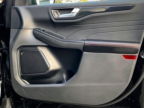 Used 2023 Ford Escape ST-Line Elite w/ Premium Technology Package image 23