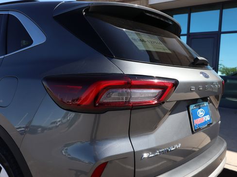 Certified 2023 Ford Escape Platinum w/ Premium Technology Package AWD/4WD image 18