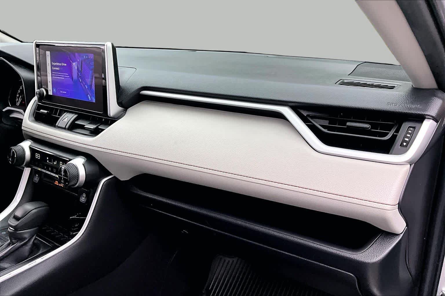 Certified 2025 Toyota RAV4 XLE AWD/4WD image 17