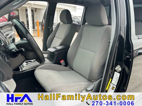 Used 2015 Toyota Tacoma 4x4 Double Cab image 11