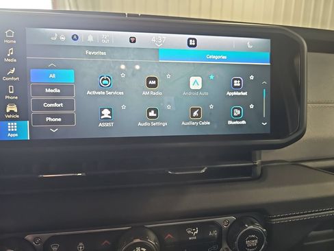 Used 2025 Jeep Wrangler Unlimited Sahara AWD/4WD image 22