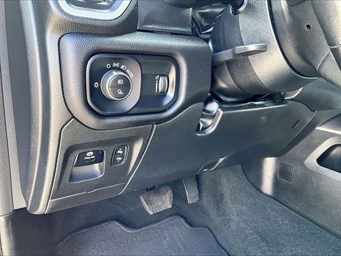 Used 2022 RAM 1500 Big Horn image 30