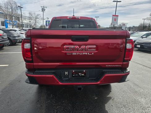 Used 2023 GMC Canyon Denali image 6