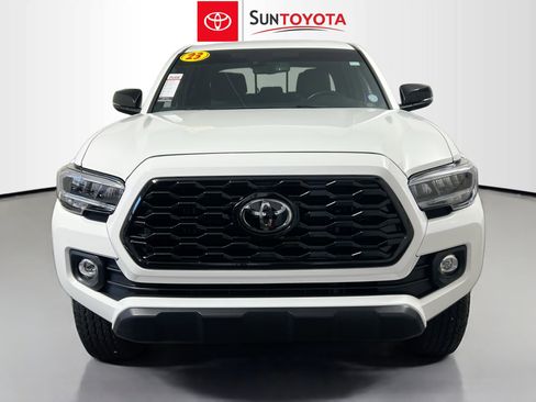 Used 2023 Toyota Tacoma TRD Off-Road image 10