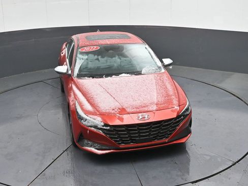 Used 2022 Hyundai Elantra Limited image 43