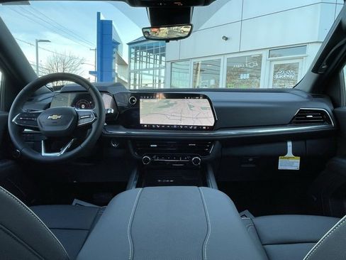 New 2026 Chevrolet Tahoe Premier image 3