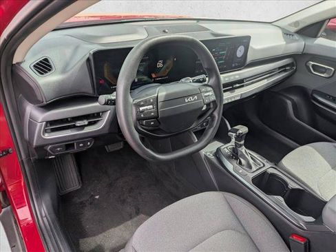 Used 2025 Kia K4 FWD image 9