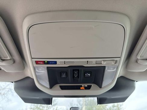 Used 2023 Subaru Forester Premium image 46