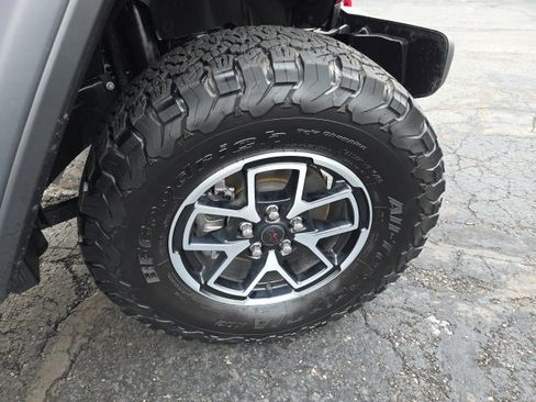 Used 2024 Jeep Wrangler Unlimited Rubicon image 51