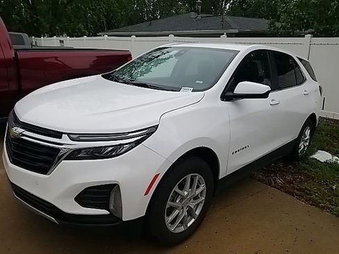 Certified 2024 Chevrolet Equinox LT AWD/4WD image 14