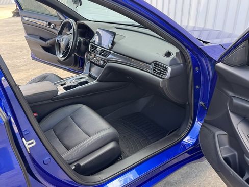 Used 2020 Honda Accord Sport image 40