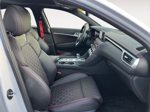 Used 2023 Genesis G70 3.3T w/ Sport Prestige Package image 16