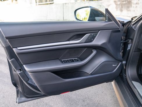 New 2025 Porsche Taycan image 10