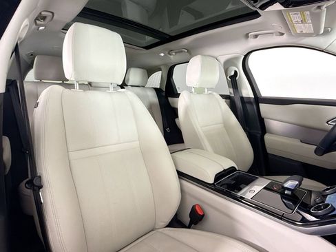 Used 2022 Land Rover Range Rover Velar R-Dynamic S image 14