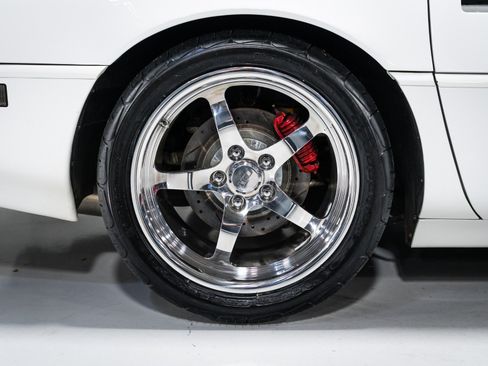 Used 1991 Chevrolet Corvette ZR-1 image 11