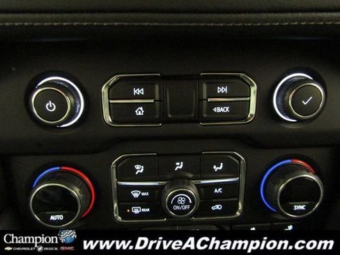 Certified 2024 Chevrolet Tahoe Z71 w/ Off-Road Capability Package image 42