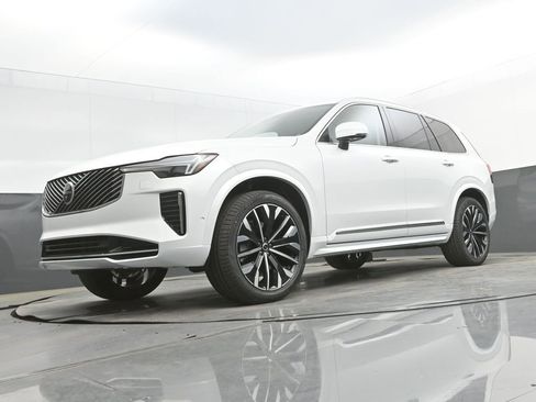 New 2026 Volvo XC90 B6 Ultra w/ Lounge Package AWD/4WD image 31
