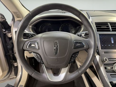 Used 2020 Lincoln MKZ w/ Convenience Package FWD image 15