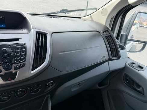 Used 2018 Ford Transit 350 XLT image 21