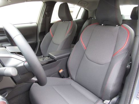 New 2026 Toyota Prius Plug-In Hybrid image 12