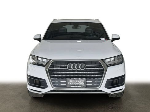 Used 2019 Audi Q7 3.0T Premium Plus w/ Premium Plus Package AWD/4WD image 2