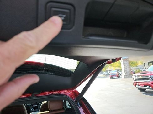 Used 2025 Cadillac XT5 Sportv image 14