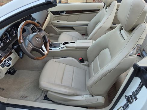 Used 2013 Mercedes-Benz E 350 Cabriolet image 32