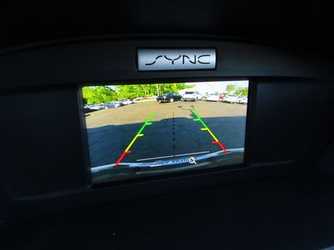 Used 2017 Ford Escape SE AWD/4WD image 16