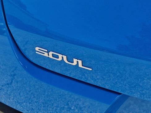 Used 2024 Kia Soul EX FWD image 23