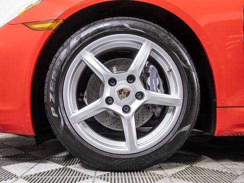 Used 2017 Porsche 718 Boxster RWD image 39
