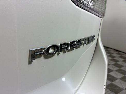 Used 2023 Subaru Forester Limited image 25