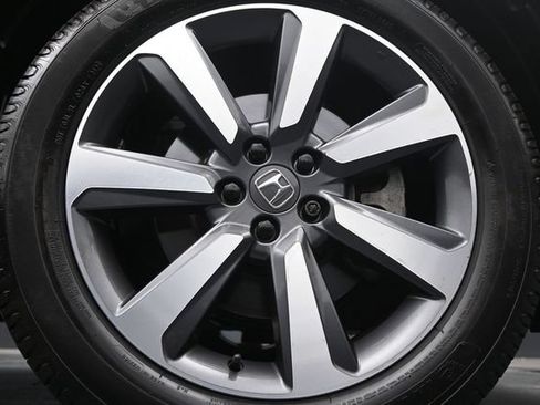 Used 2023 Honda Pilot Elite image 9