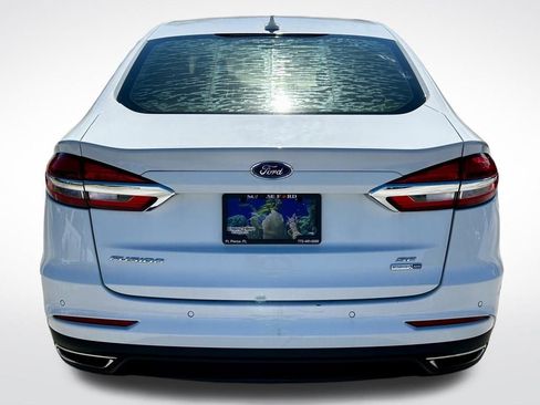 Used 2020 Ford Fusion SE image 5