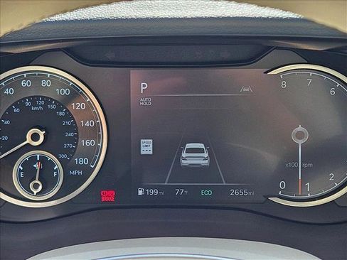 Used 2026 Genesis G70 2.5T Prestige image 11