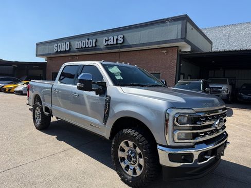 Used 2024 Ford F250 Lariat w/ Chrome Package AWD/4WD image 3