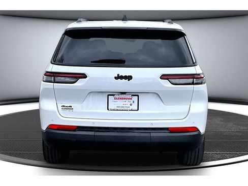 Certified 2025 Jeep Grand Cherokee L Altitude image 5