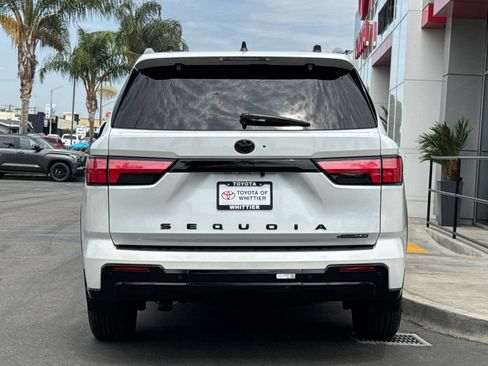 Certified 2025 Toyota Sequoia Platinum AWD/4WD image 6